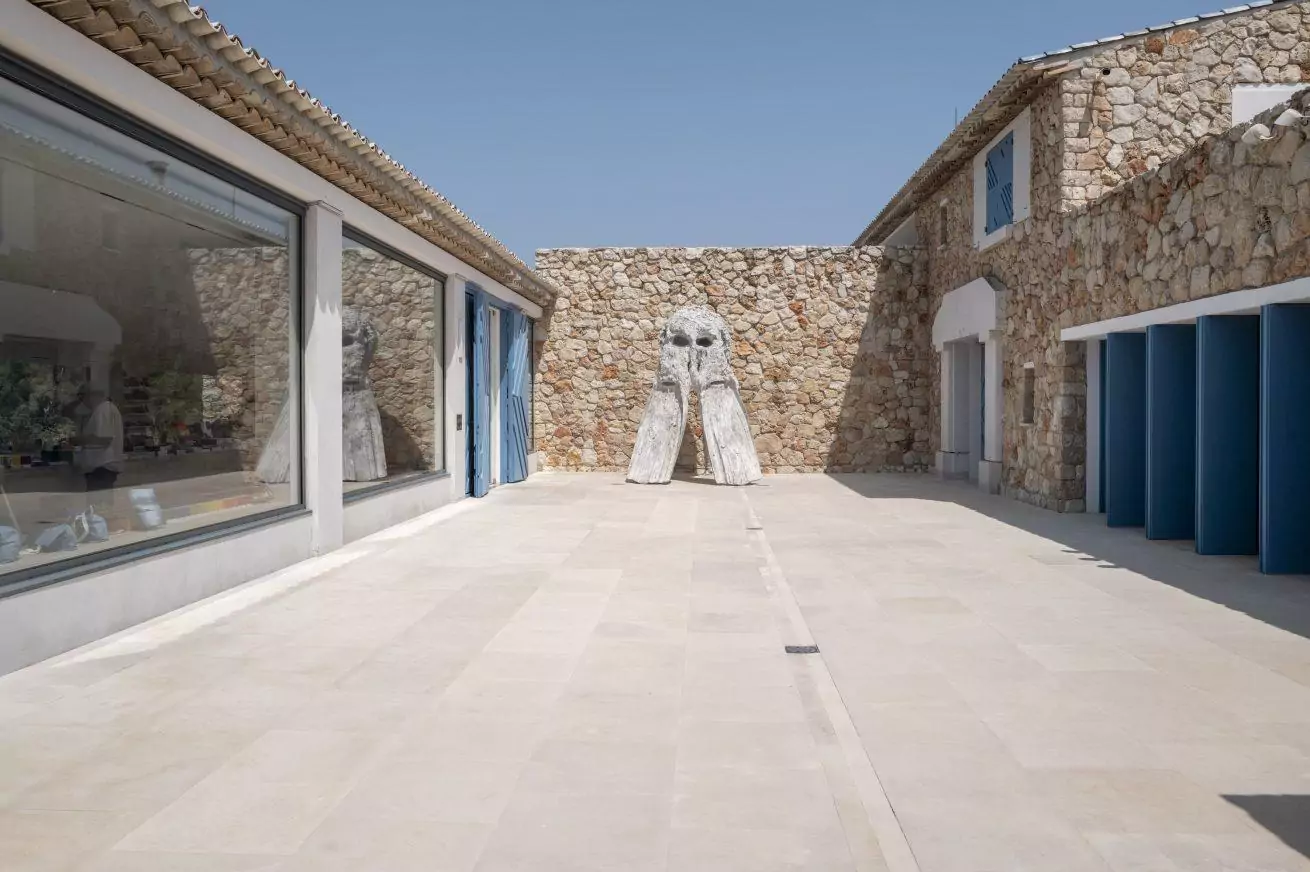 L'Oeil des Cyclopes - Fondation Carmignac pour Provence Med -  Laurent Parienti